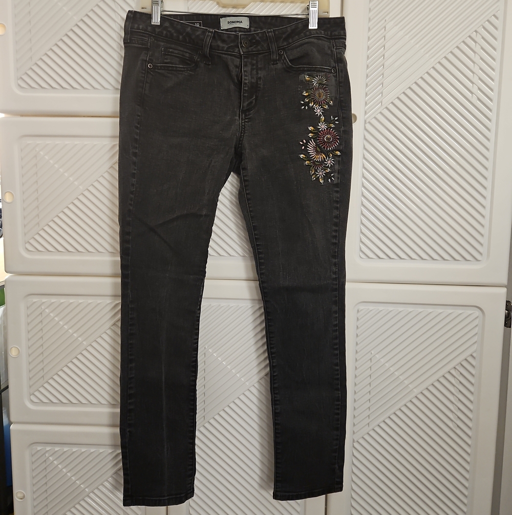 Stretch Denim Sonoma Black Skinny Jeans with Multicolor Floral Embroidery